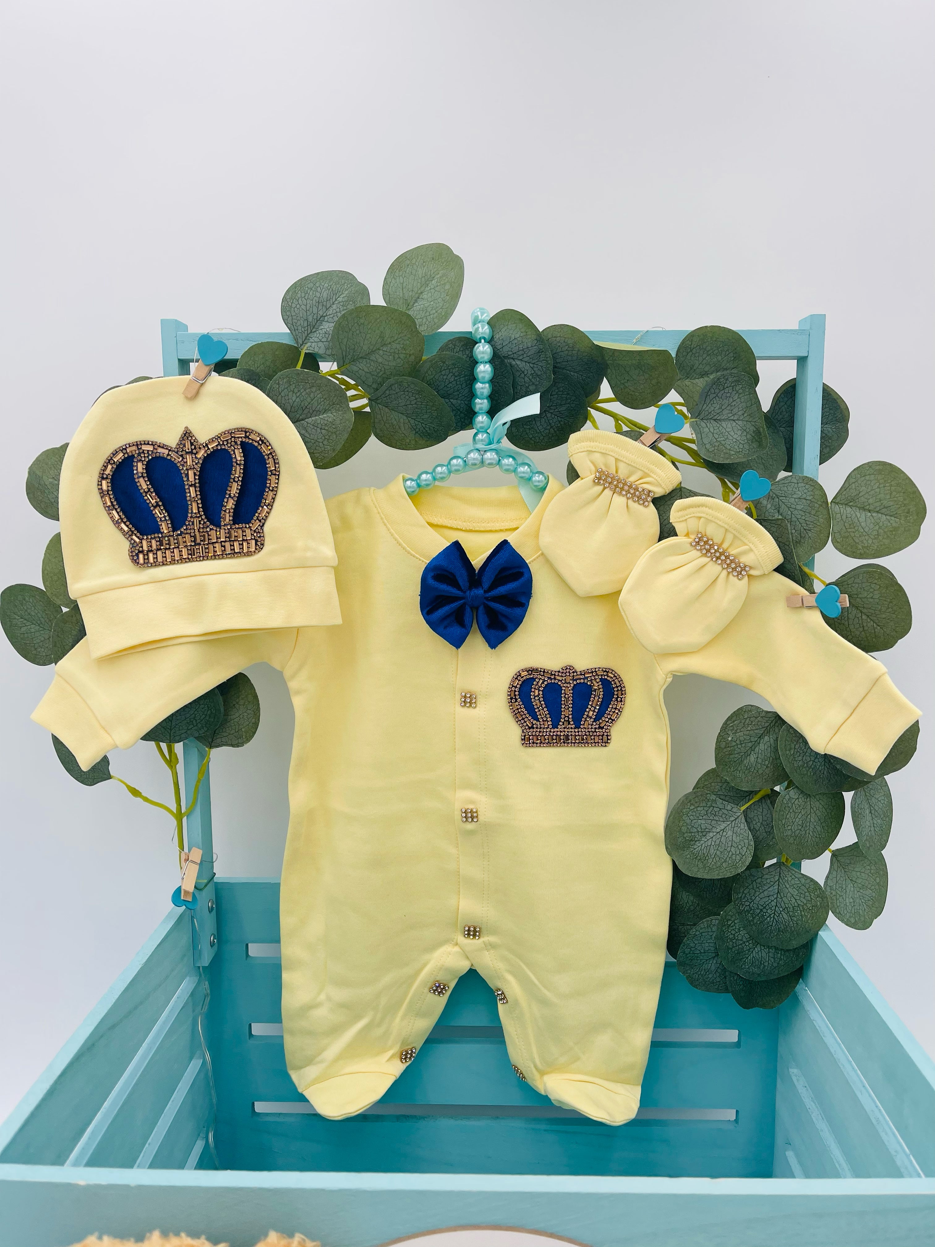 Elegant Blue and Yellow Crown Baby Set